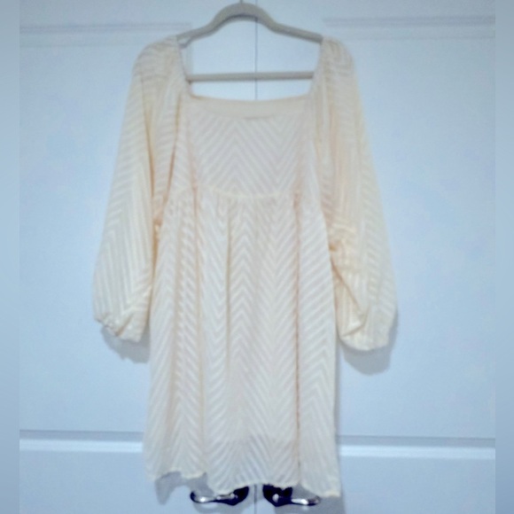 Women’s ruffle long sleeve flowy mini square neck dress NWOT - Picture 4 of 5